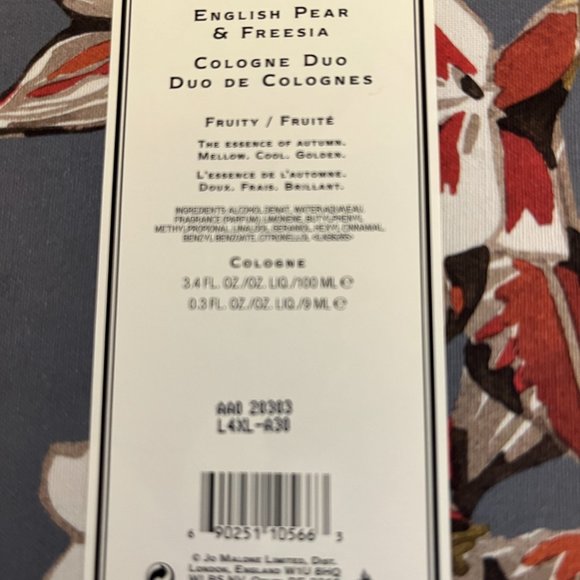 Jo Malone English Pear & Freesia Cologne Duo Coffret: Cologne Spray 100ml/3.4oz - Picture 5 of 8